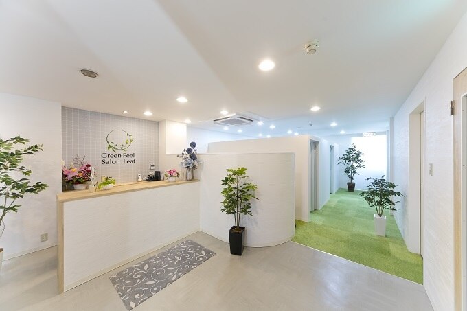 グリーンピールサロンリーフ(Leaf)の紹介画像