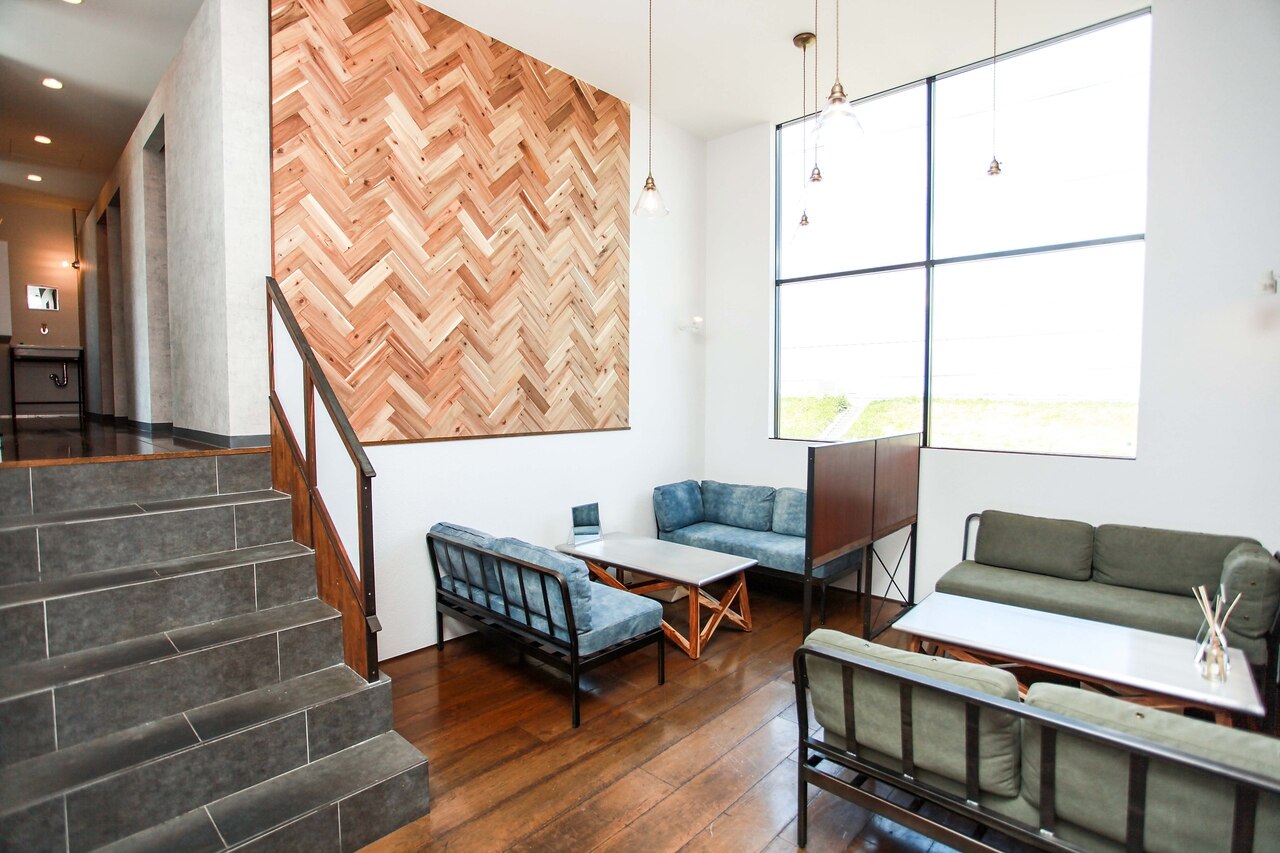 トラット エステアンドアイズ(tratto)の紹介画像