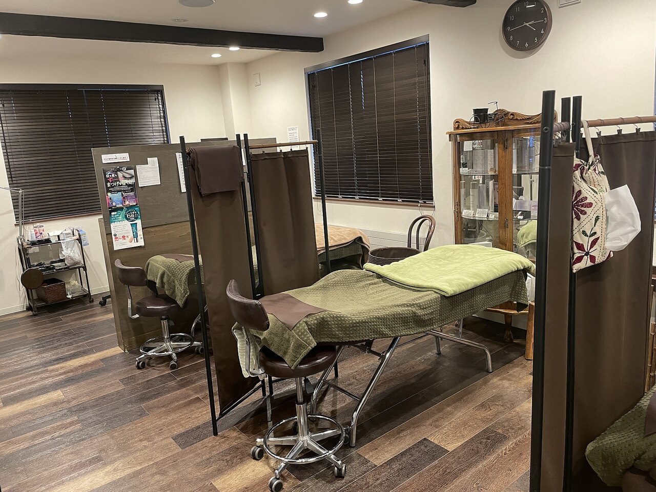 アール(R)の紹介画像