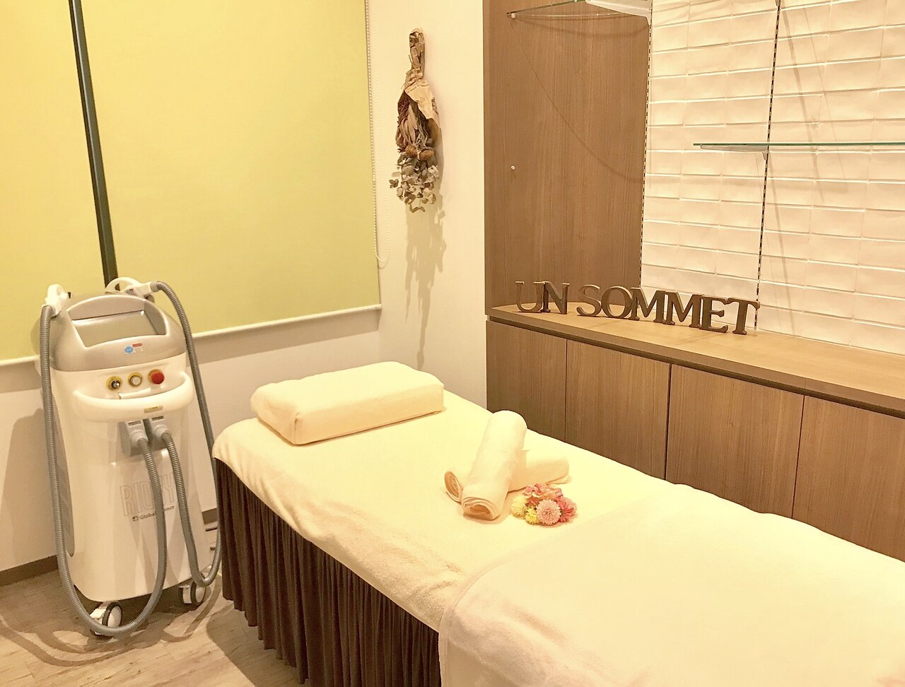 アイラッシュ&光エステ アンソメット上津店の紹介画像