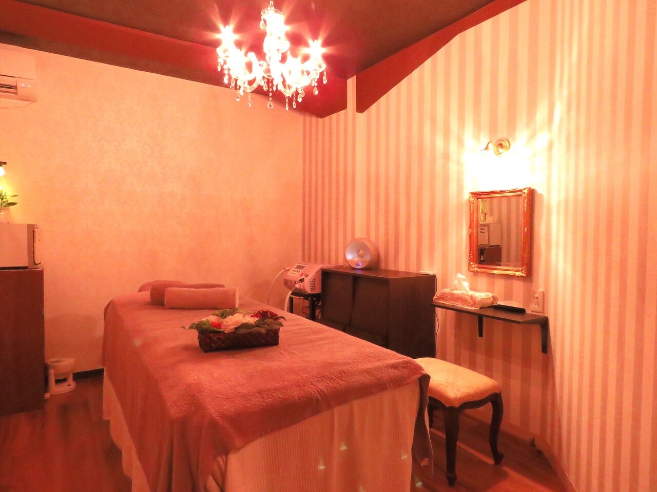 ラ レーヌ デ シャ(La reine des chats)の紹介画像