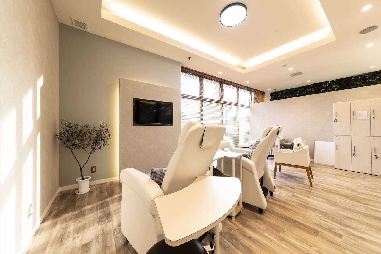 ラブズ ラフズ 折尾浅川店(Loves Laughs)の紹介画像