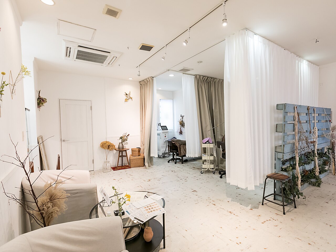 レジスタ(REGISTA)の紹介画像