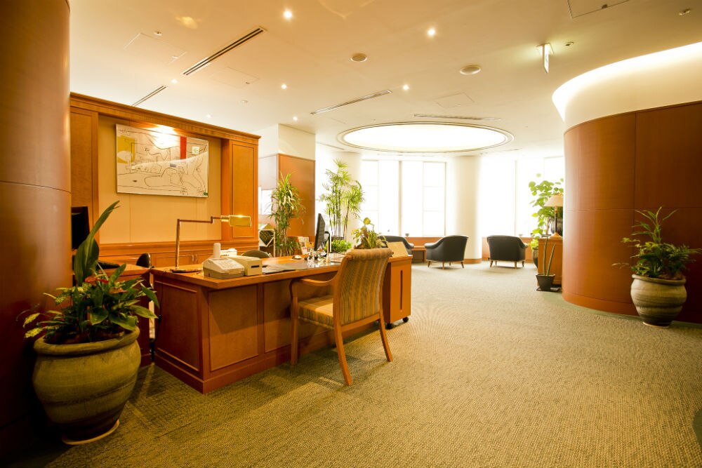 クリントジュネスの紹介画像