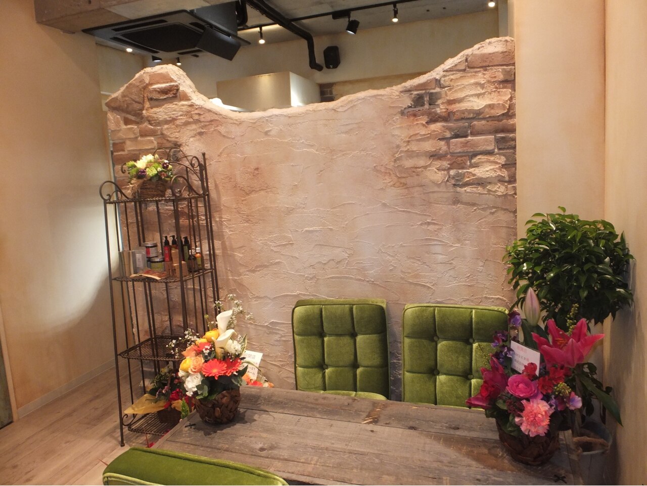 アンバル(AMBER)の紹介画像