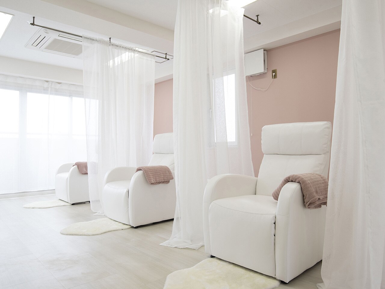 ルチアアイラッシュ(LUCIA)の紹介画像