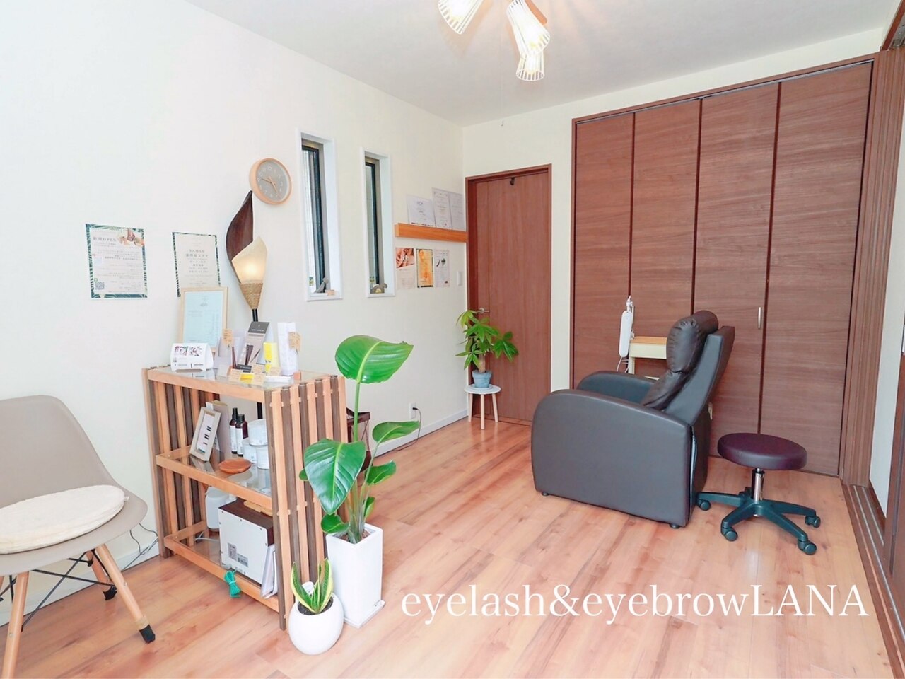 ラナ(LANA)の紹介画像