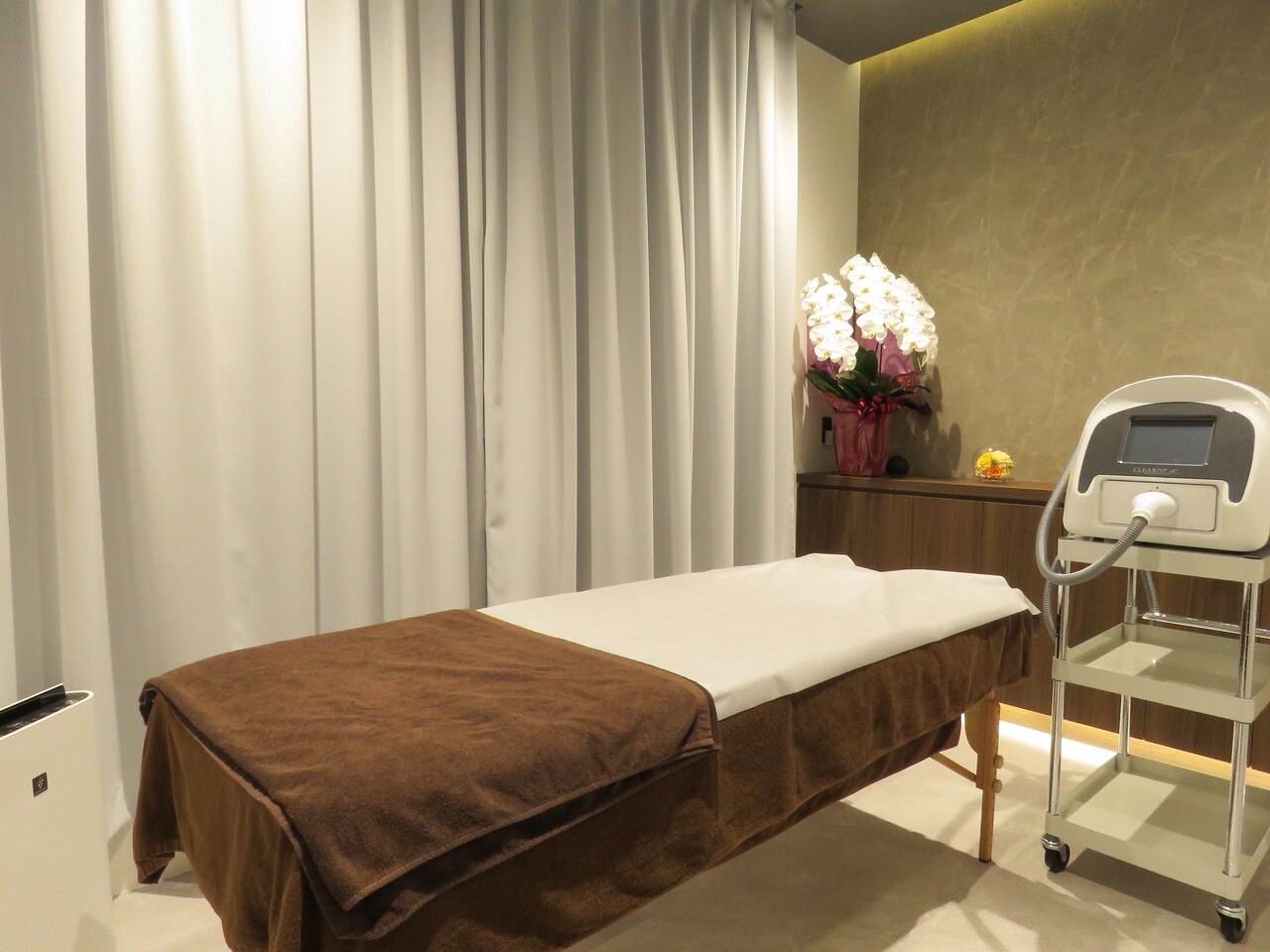 メンズレシズモ(MENS LESSISMO)の紹介画像