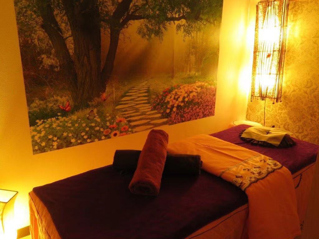 ゴールデンフラワー(Golden Flower)の紹介画像