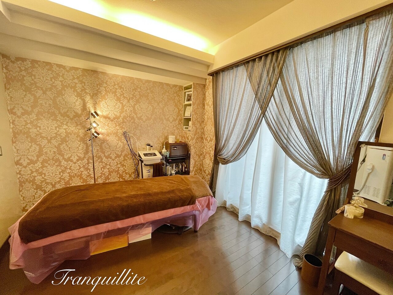 トランキリテ(Tranquillite)の紹介画像