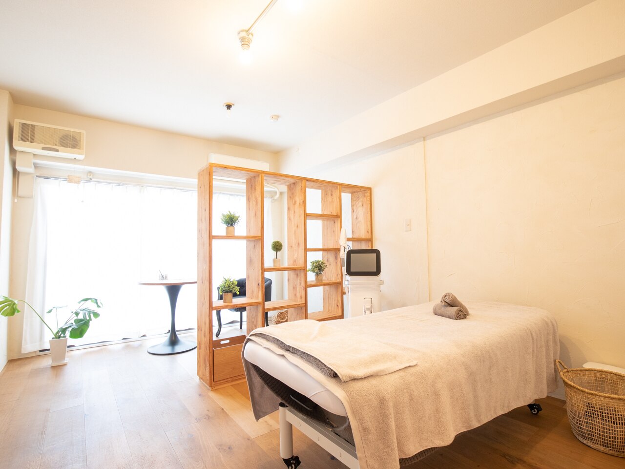 スルー(threw)の紹介画像