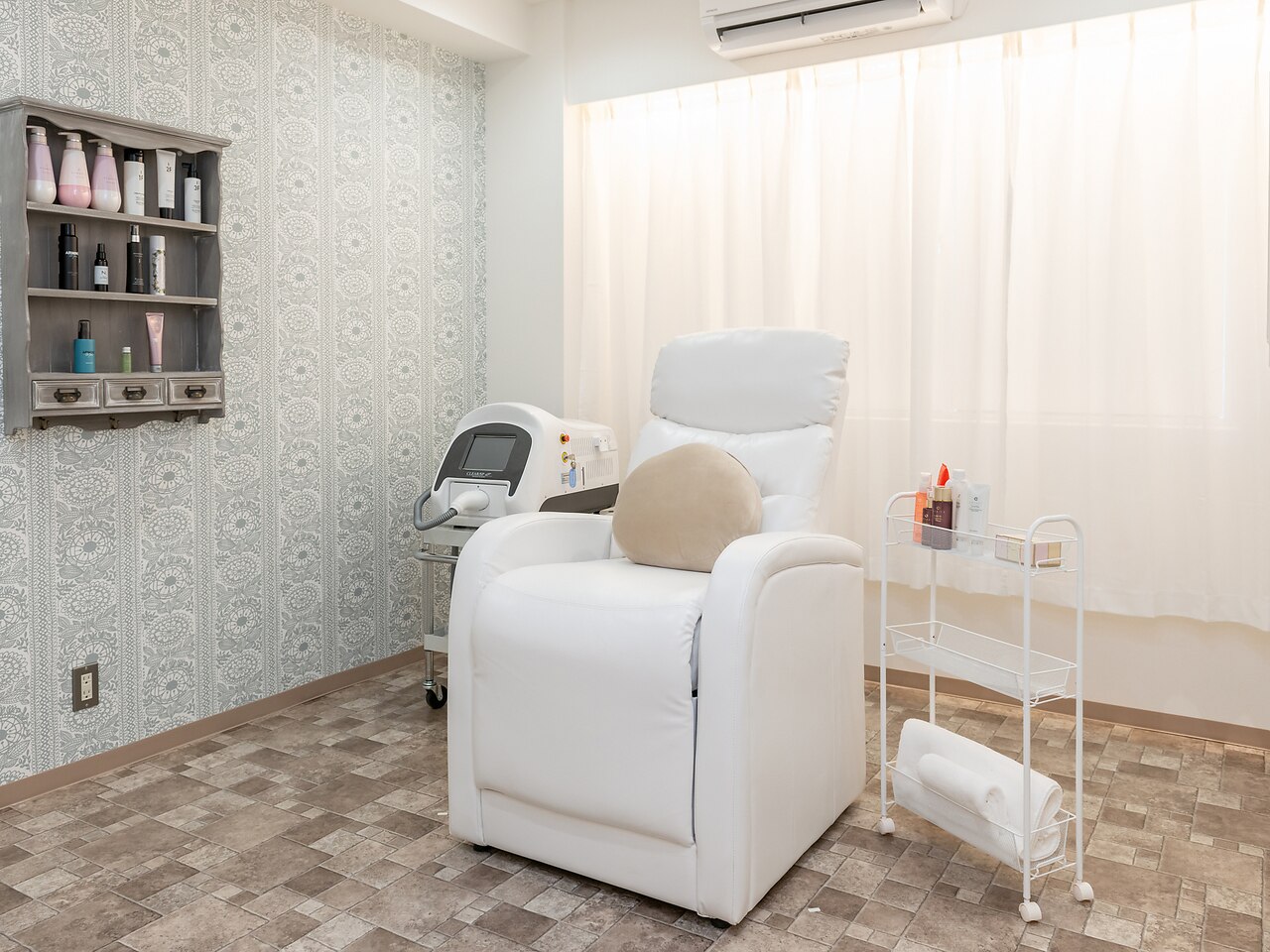 モエナ バイ キックス(MoeNa by kix)の紹介画像